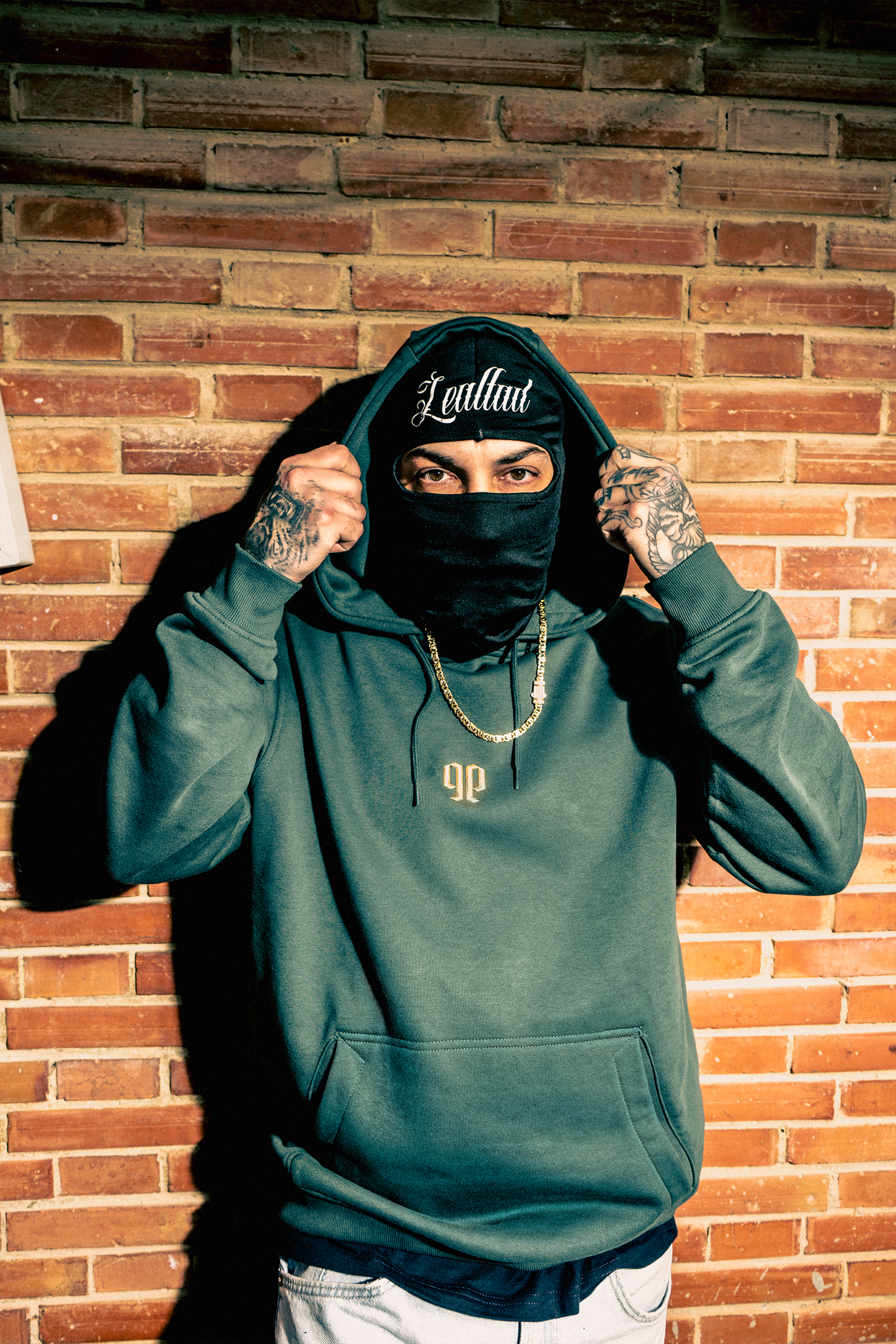 'GOLDEN FACES' SUDADERA